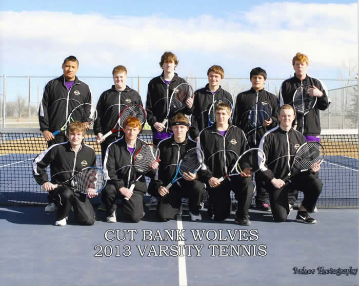 Picture of Wolves' 2013 Varsity boys team